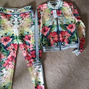 Jogging suit floral
